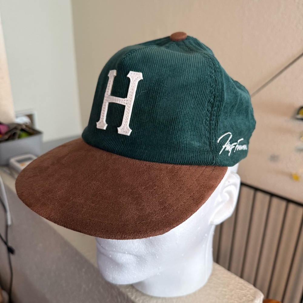 HUF Forever Courderoy Strap back Hat